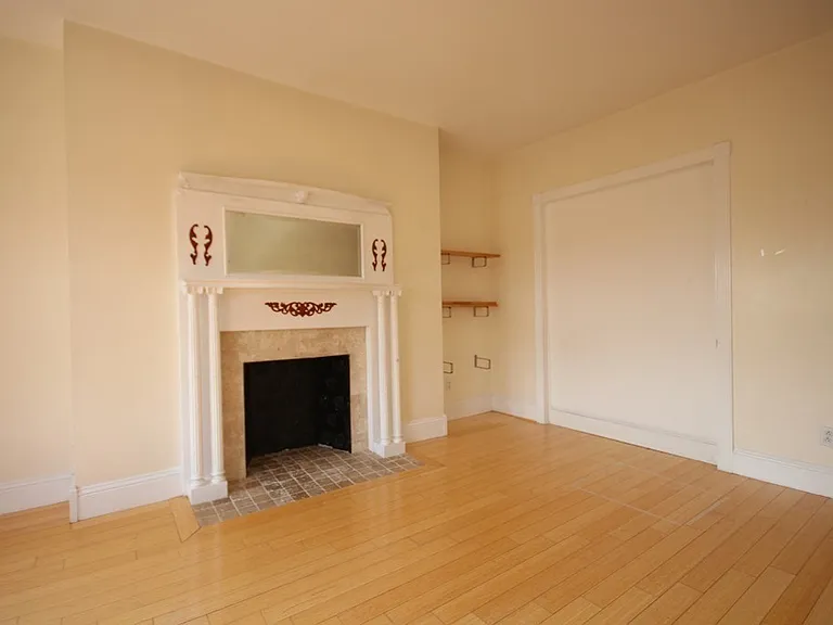 156 Harvard St #8 — Photo 2
