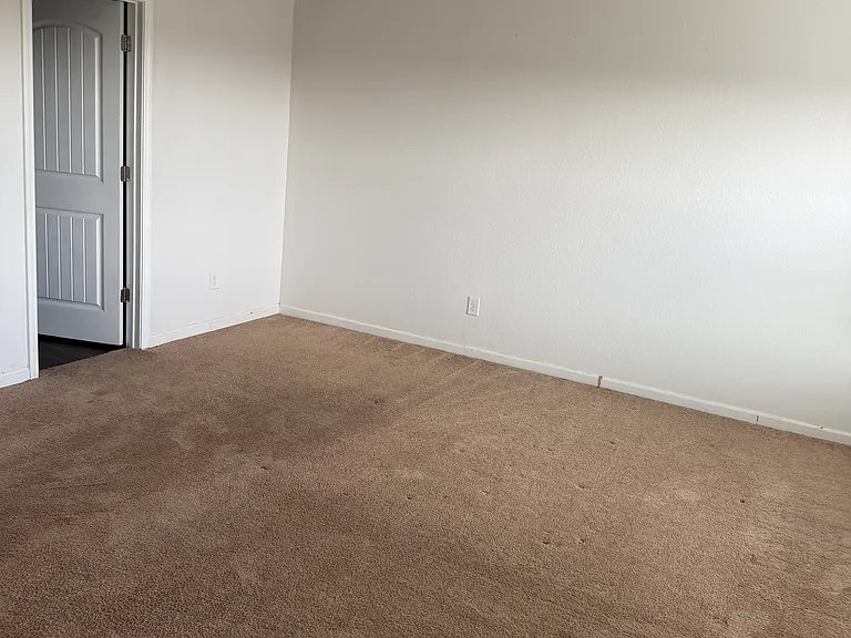 313 Nixon Way — Photo 9