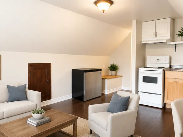 91 Carrick Ave, Hamilton, ON L8M 2W5