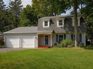 3802 Old Colony Rd, Kalamazoo, MI 49008