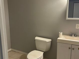 30 Whitney St APT 2B, Winchendon, MA 01475