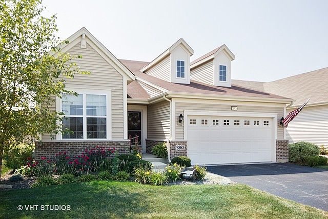 1st image of 2863 Hillcrest Cir