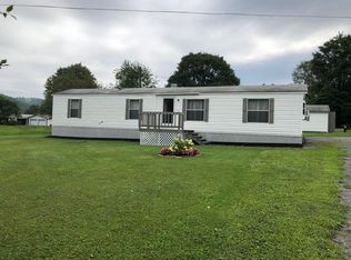 1562 Redwood Ave, Weedville, PA 15868