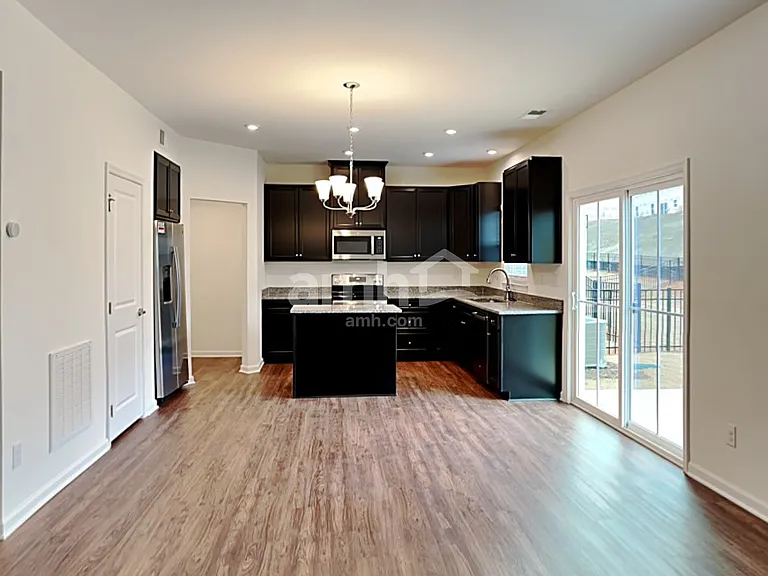 612 Hamilton Park Dr — Photo 5