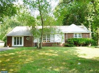 124 Waverly Ave, Mount Laurel, NJ 08054