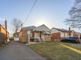 144 Silverhill Dr, Toronto, ON M9B 3W7