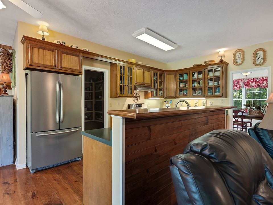 16th image of this home