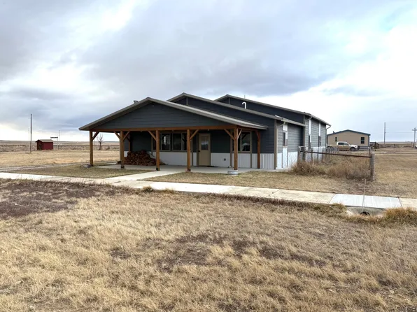 403 Moulton Ave, Winnett, MT 59087