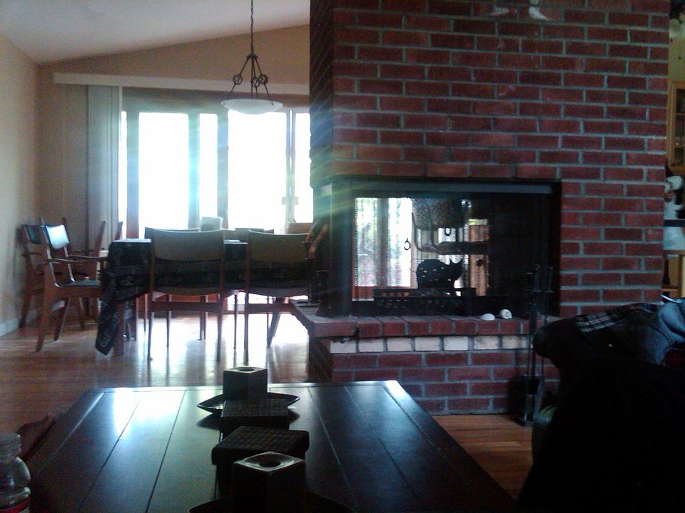 1st image of 33 Hillside Dr W