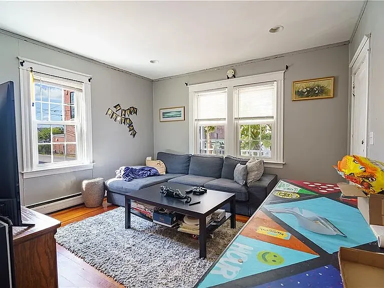 20 Shaws Ln — Photo 3