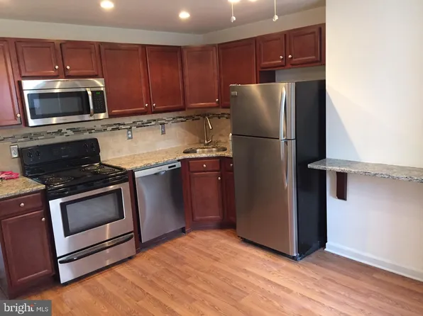315 E Elm St, Conshohocken, PA 19428