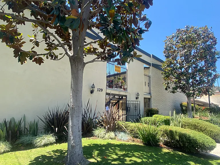 129 S. Violet Ave. — Photo 3