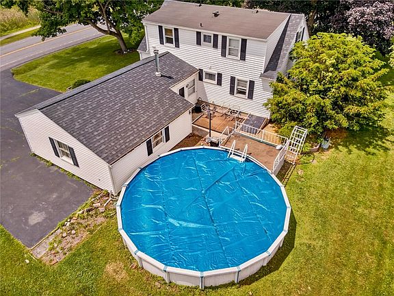3rd image of 736 Paul Rd