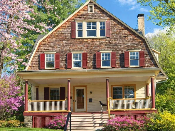 207 Hawthorne Rd, Baltimore, MD 21210