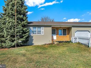 59 May Dr, Dillsburg, PA 17019
