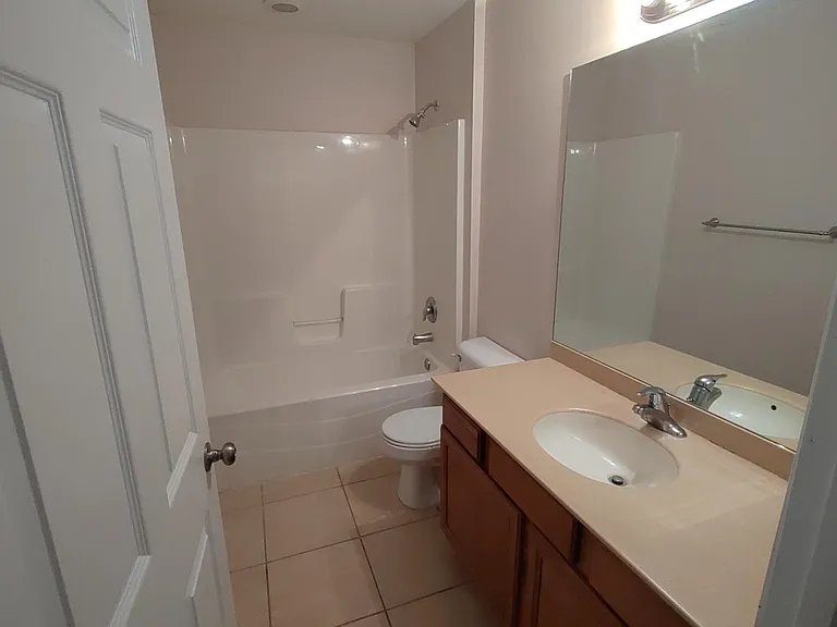 2108 NW 24th Ave — Photo 26
