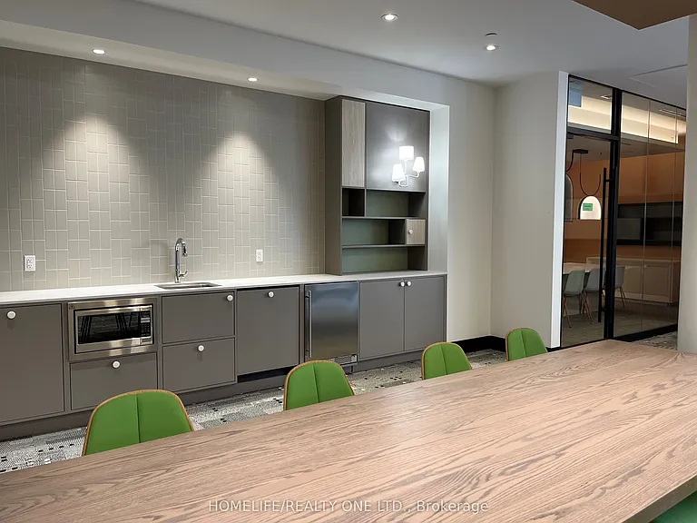 130 River St #2706 — Photo 27