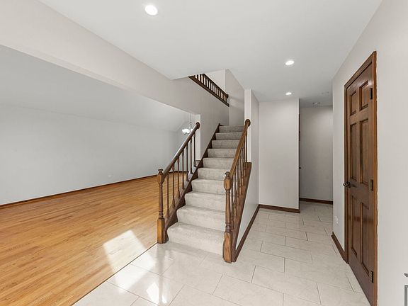3rd image of 4532 Arbor View Dr