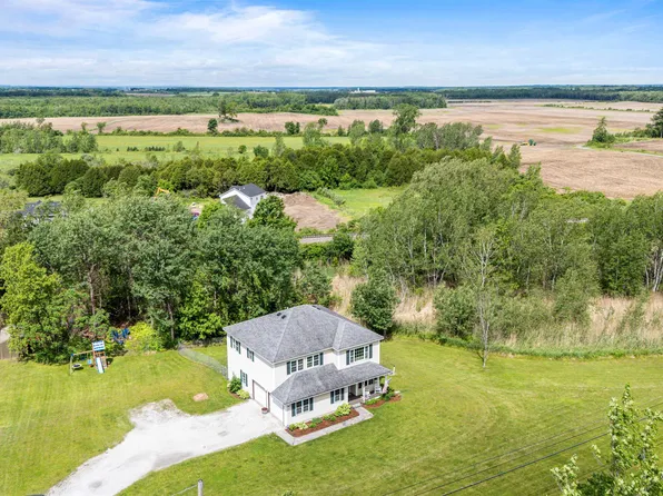 376 St. Albans Road, Swanton, VT 05488