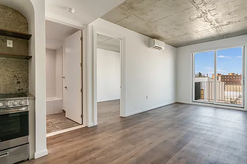 150 Noll St Photo 1
