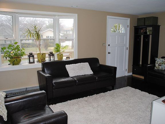 2nd image of 40 Tameling Ave