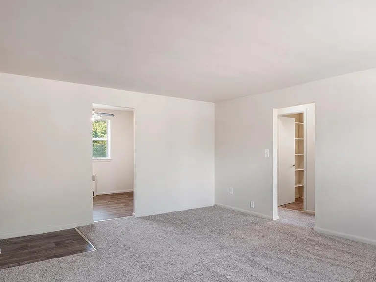 Wedgewood Hills Apartment Homes — Photo 6
