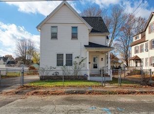 8 Benefit St, Taunton, MA 02780