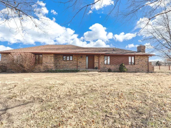 8100 S Hillside Ave, Haysville, KS 67060