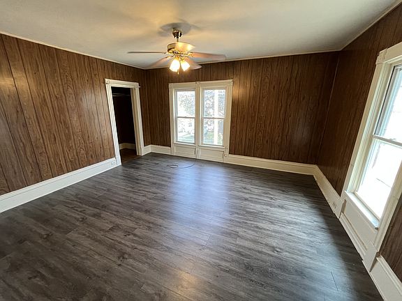 3rd image of 7 Valley St #2