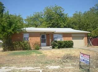3221 Lakeland St, Fort Worth, TX 76111