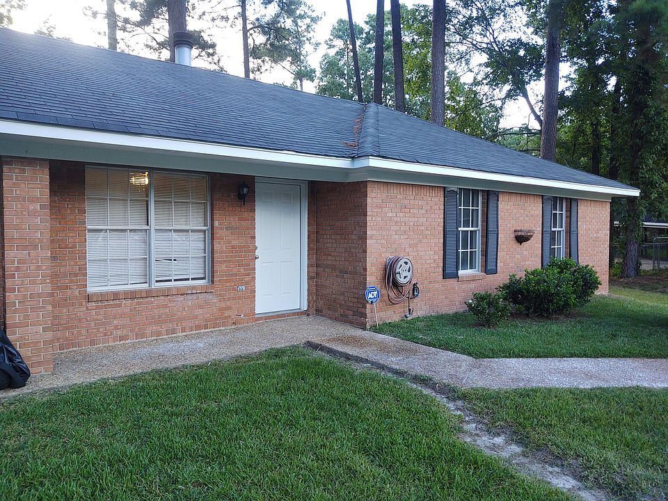 1st image of 306 Bent Creek Cir S #B