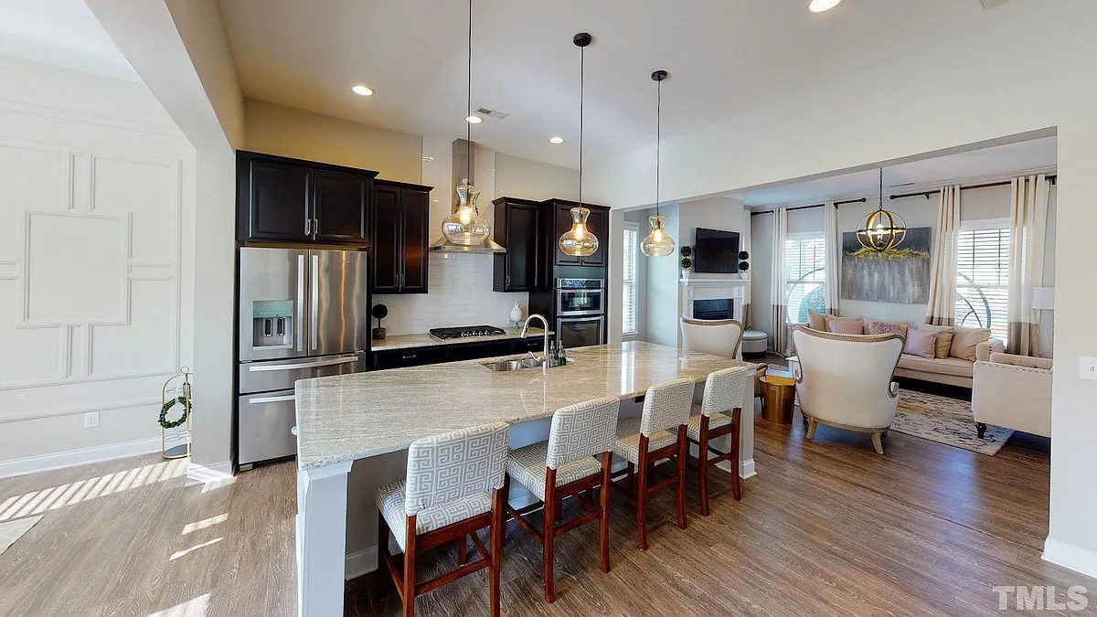 Building Photo - 1657 Pasture Hills Dr