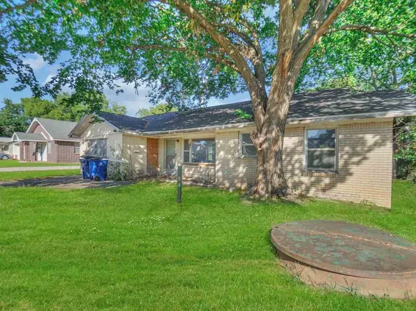 704 N 11th St, Duncan, OK 73533