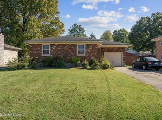 7508 Pimlico Dr, Louisville, KY 40214