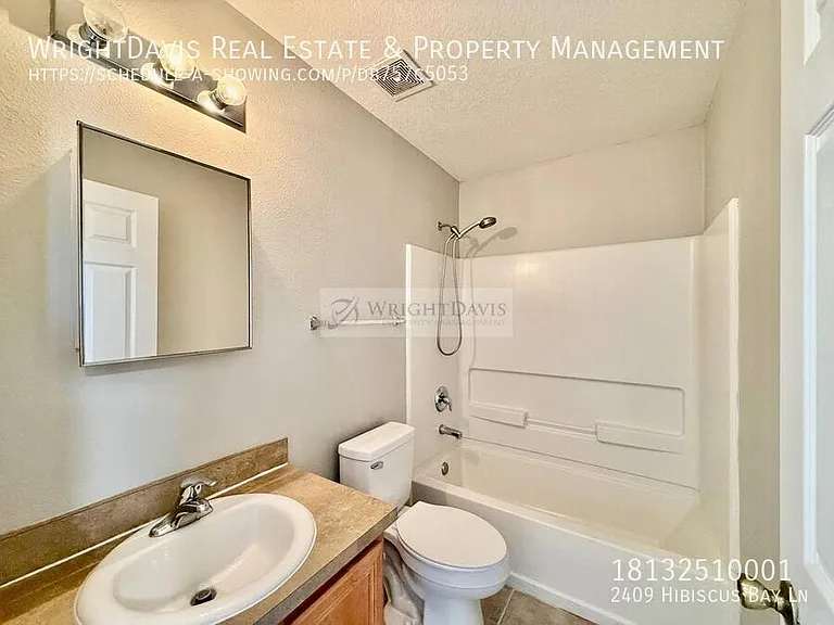 2409 Hibiscus Bay Ln — Photo 29