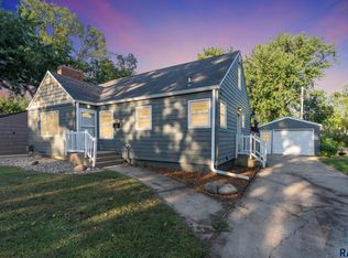 2916 S Walts Ave, Sioux Falls, SD 57105