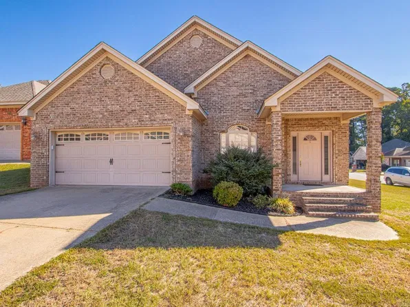 3208 Drake Dr, Benton, AR 72019