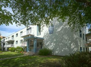 1055 Powers St, Winnipeg, MB R2V 2G7