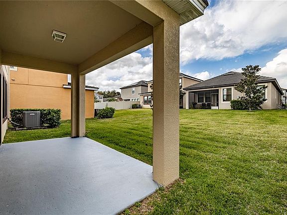 5th image of 921 Terra Vista St