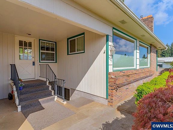 4th image of 1275 Valley View Dr NW