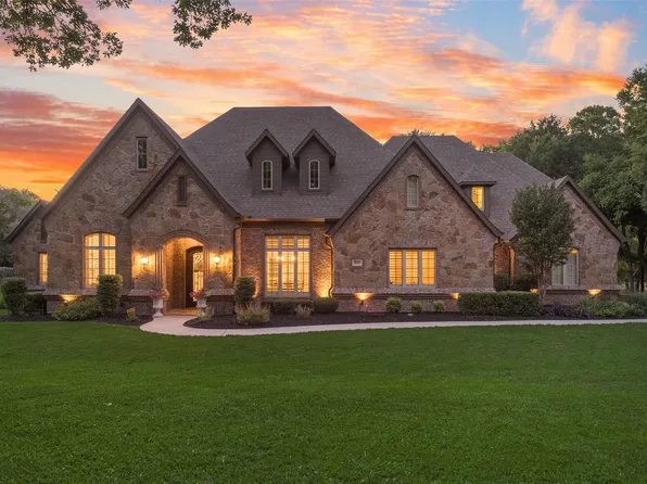 105 Orion Ct, Aurora, TX 76078