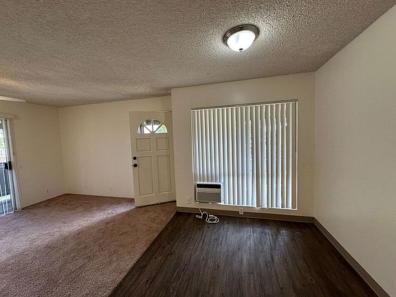 4th image of 91-1049 Puamaeole St #41T