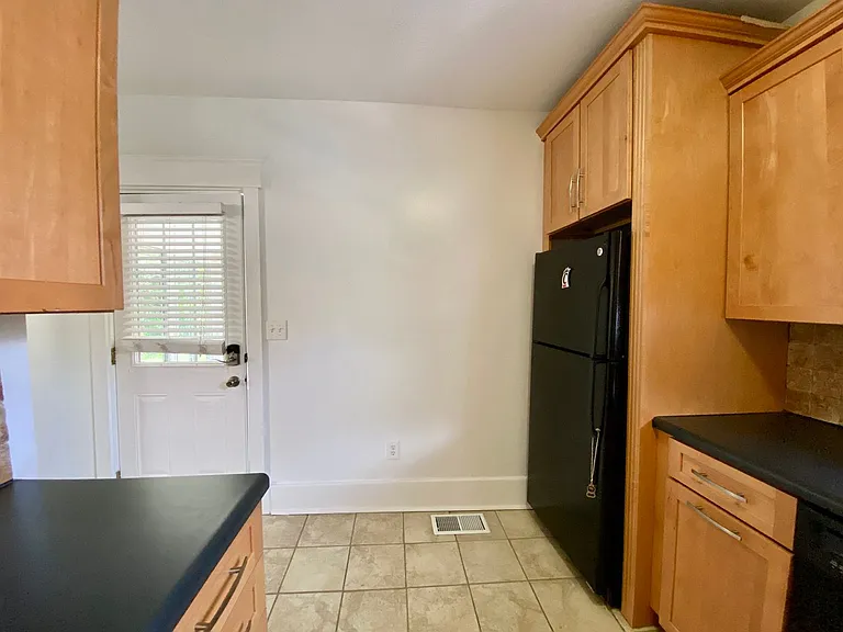 4200 Marburg Ave — Photo 5