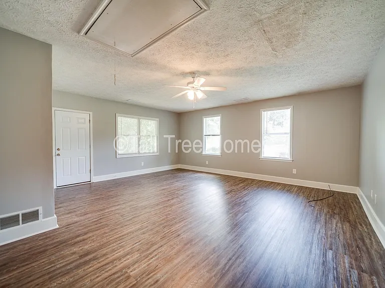 15 Peachtree Way — Photo 14