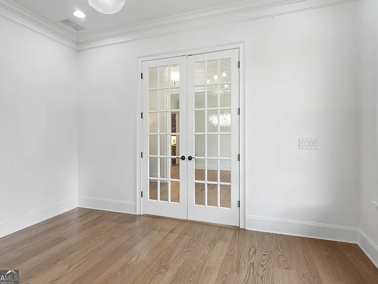 2045 Kent Ct — Photo 44
