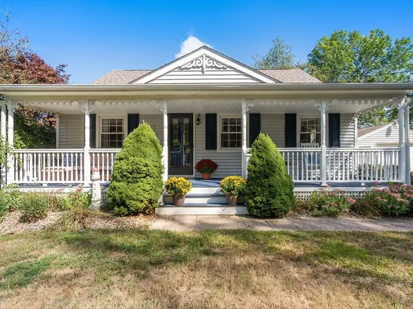 282 Cushman Rd, Rochester, MA 02770