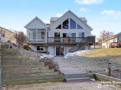 6175 E Lakeshore Dr, Newaygo, MI, 49337