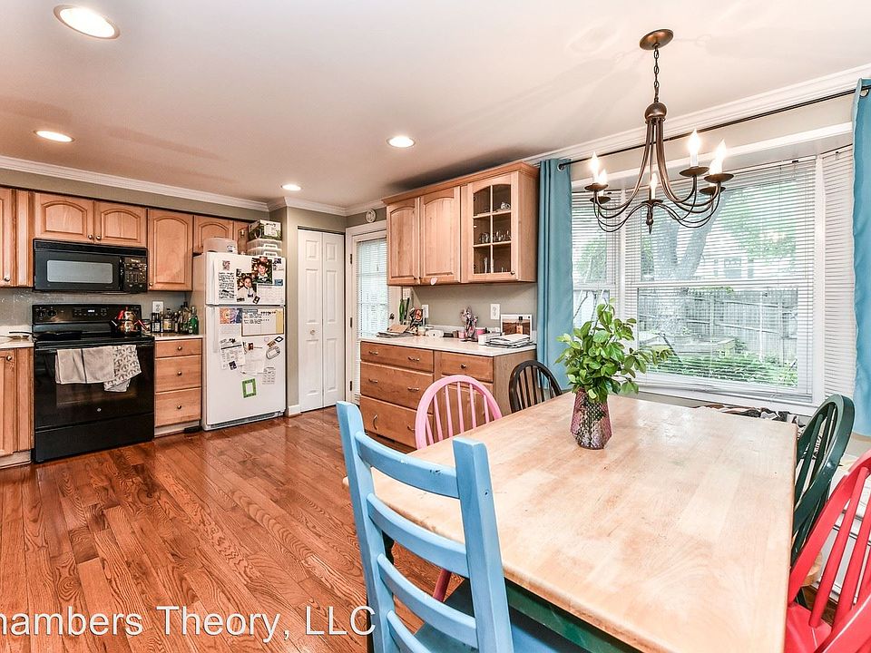 1st image of 209 Gundry Dr