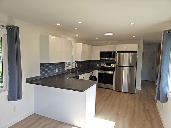2nd image of 540 Ekekela Pl #A