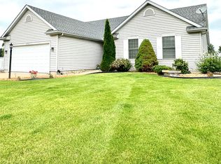 23764 Hidden River Dr, Sturgis, MI 49091